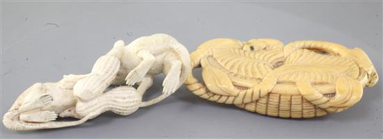 A Japanese ivory okimono of rats and an ivory netsuke of rats on a mat, 19th/early 20th century, 7 and 8cm long